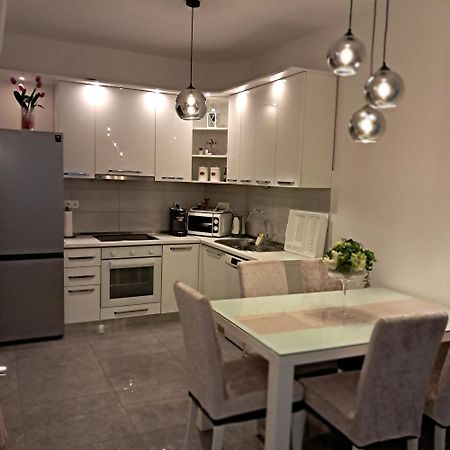 Apartment Radalj Каштела Екстер'єр фото